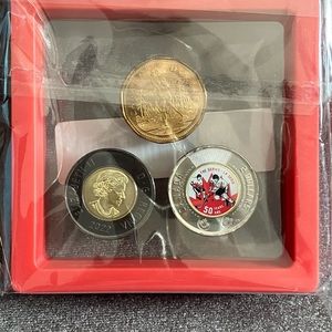 2022 UNC Black $2 Coin & Hockey Summit $2 Coin & Terry Fox $1 Coin